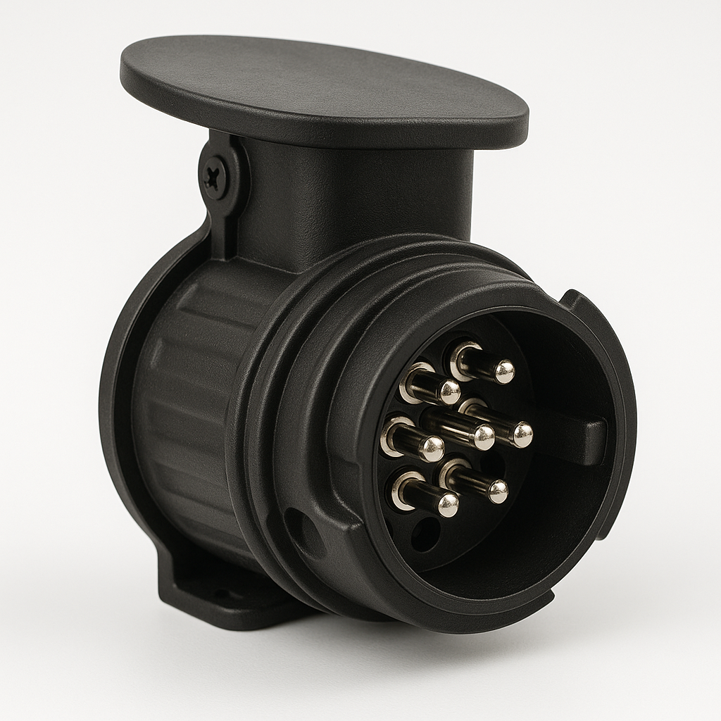 Schwarzer elektrischer Stecker mit sieben Metallstiften und runder Befestigungshülle vor weißem Hintergrund